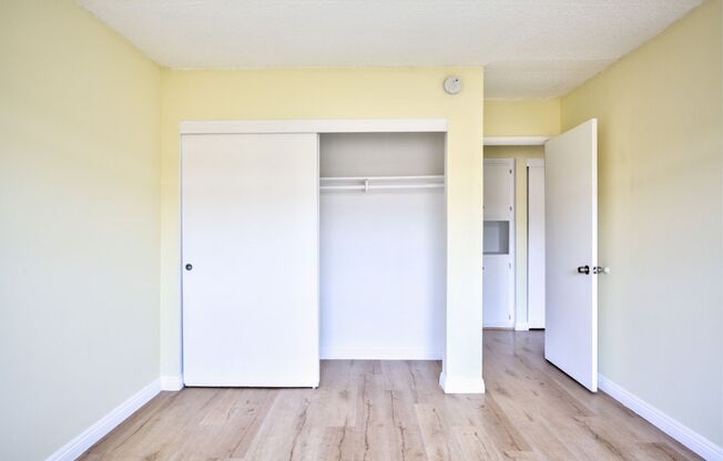 2 beds, 1 bath, $1,900, Unit # 15