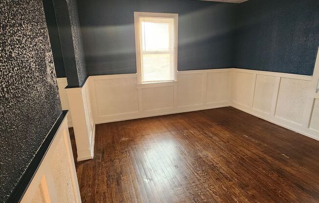 1 Bedroom With Appliances
