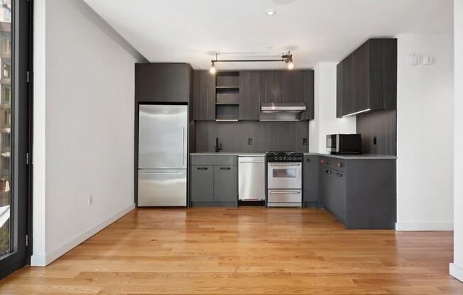 2 beds, 1 bath, $4,175, Unit 760