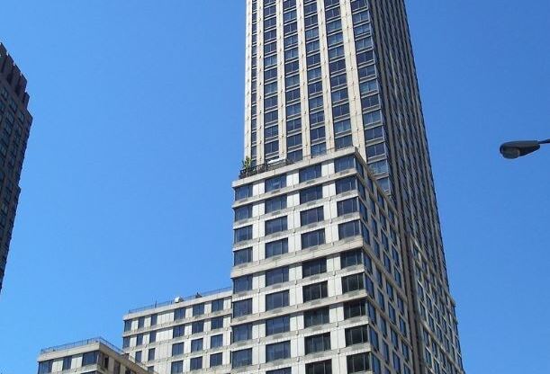 200 RIVERSIDE BLVD