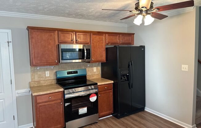 4 beds, 2 baths, $1,850