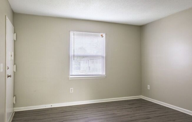 1 bed, 1 bath, 500 sqft, $975, Unit 100W