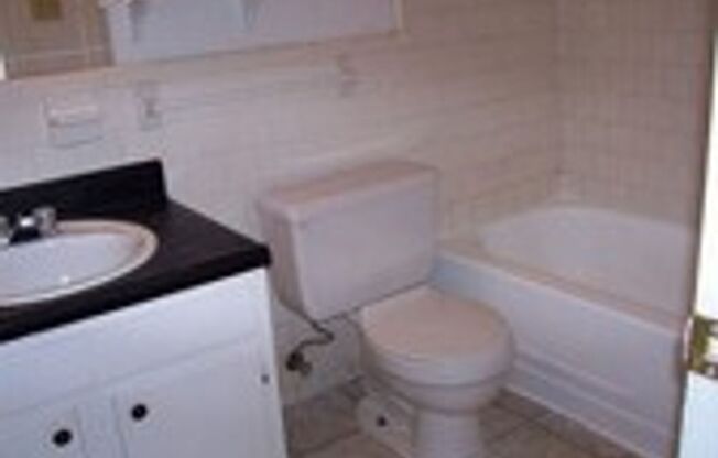Affordable and Cozy 1 Bed 1 Bath Condo