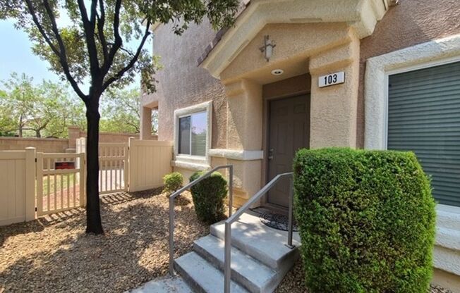 WOW!!! GREAT LOCATION 3 BEDROOM TOWN-HOME