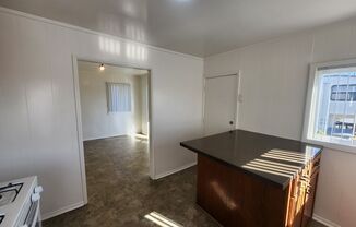 Studio, 1 bath, $1,425, Unit R HSE