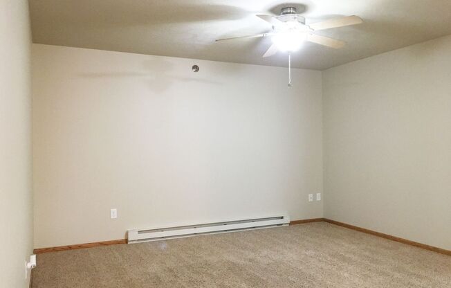 2 beds, 2 baths, 1,125 sqft, $1,195, Unit 1320-201