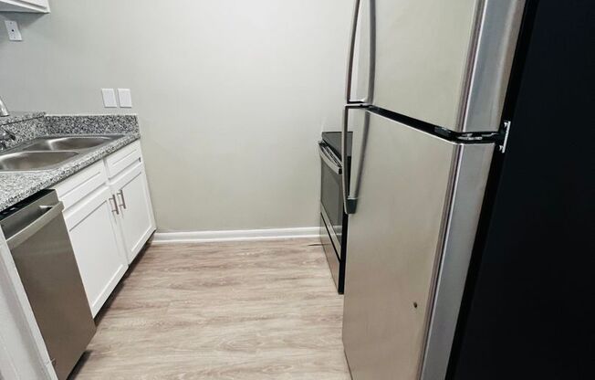 2 beds, 1.5 baths, 990 sqft, $1,025, Unit 4414-B