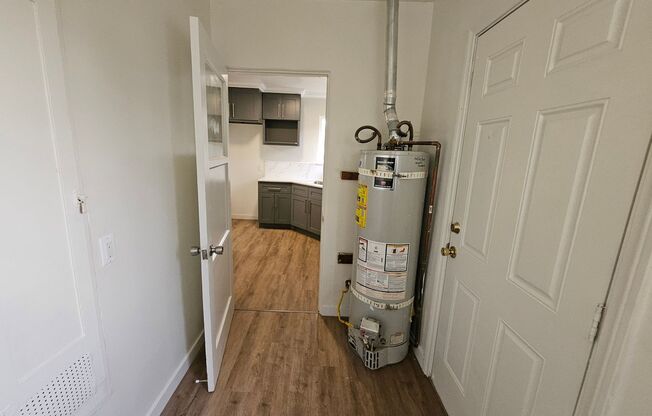 931 Screenland Properties