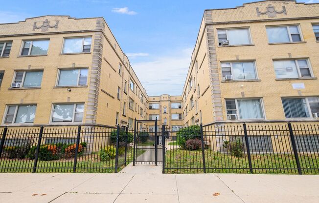 6320-28 S Troy
