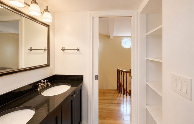 3 beds, 2 baths, 1,250 sqft, $5,500, Unit F-6