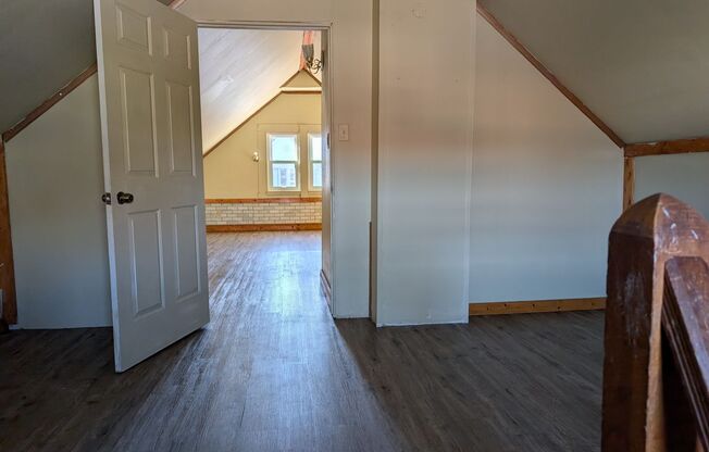 3 beds, 1 bath, $1,250