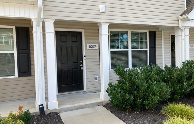 Like new townhome In Murfreesboro