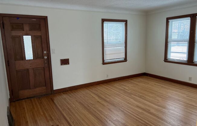 3 beds, 1 bath, $1,750