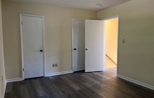 2 beds, 1.5 baths, 1,050 sqft, $1,400, Unit Unit A