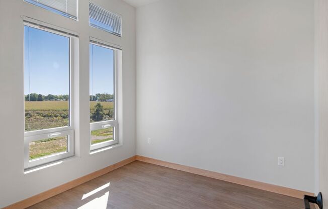 2 beds, 2 baths, 1,008 sqft, $2,625, Unit 401