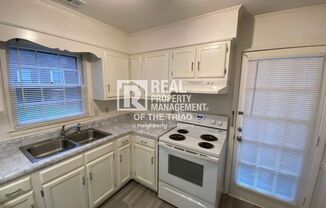 2 beds, 1 bath, $1,350