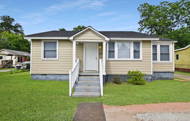 Updated 3 Bedroom House Across From Wilkinson Gardens Elementary