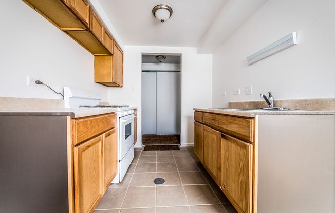 410 E 107th