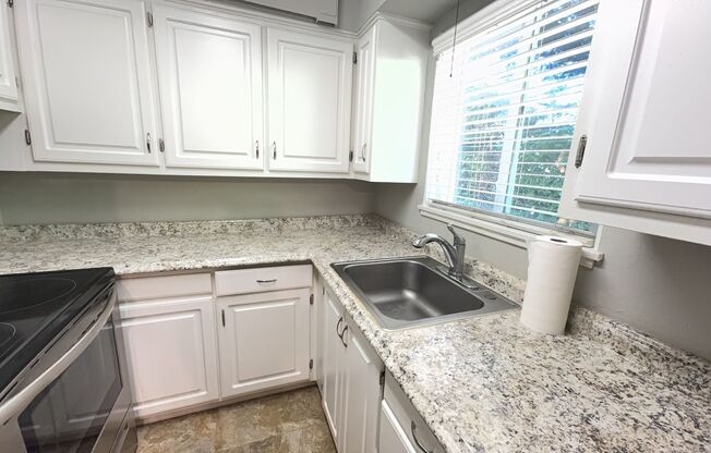 1 bed, 1 bath, 700 sqft, $1,675, Unit 20