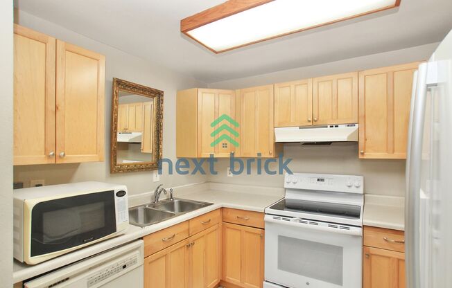 Beautiful Private Condo for Rent Available Now! Parking in front of the Unit.