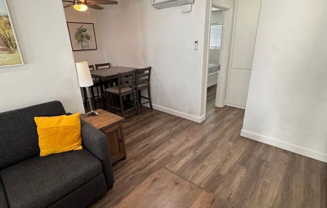 1 bed, 1 bath, 450 sqft, $2,375, Unit 15