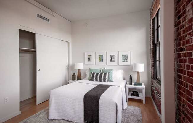 crane--11 crane--10 crane--9 3 Portland, OR Crane Flats and Lofts bedroom