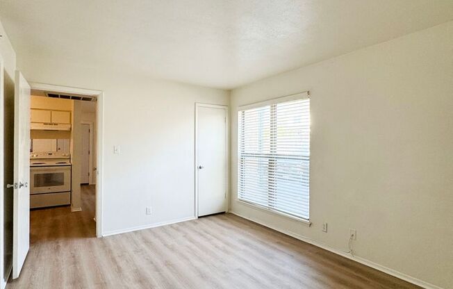 1 bed, 1 bath, 619 sqft, $1,275, Unit OPA-154