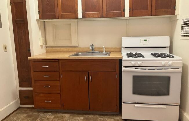 Happy Homes - 1108 Wisconsin Ave