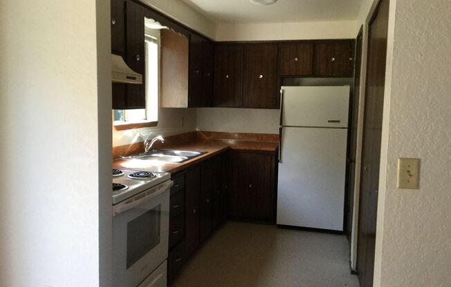 Roberston (1006 Waterloo Rd)