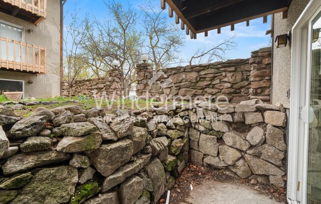 1 bed, 1 bath, $1,000, Unit Unit 02