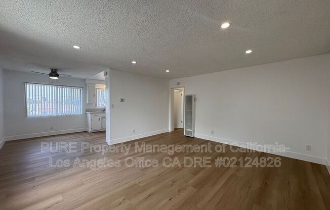 11726 FREEMAN AVE