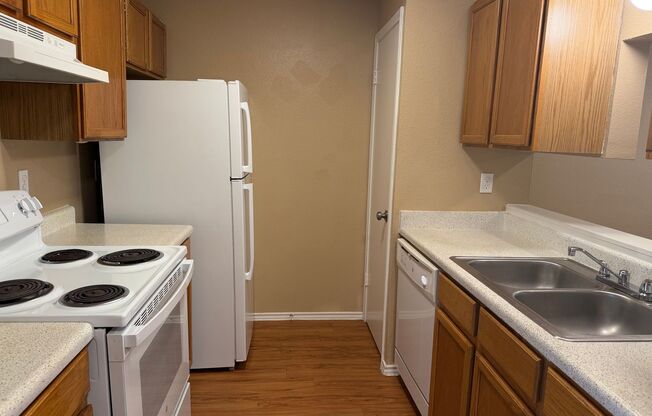 2-Bed Apartment in the Heart of Universal City