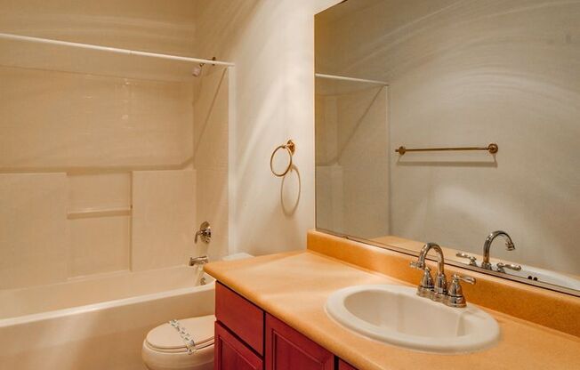2 beds, 2 baths, 941 sqft, $1,895, Unit CC-101