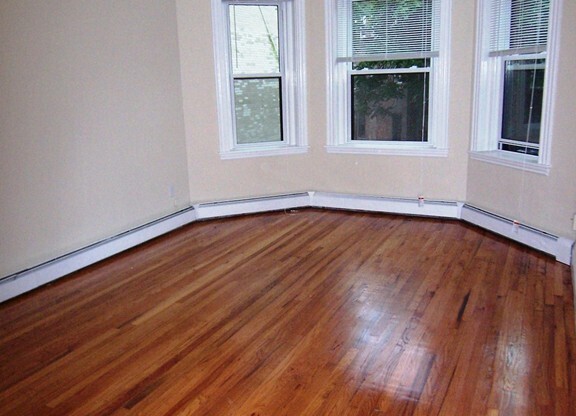 1 bed, 1 bath, 650 sqft, $3,595, Unit 17