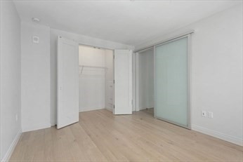 1 bed, 1 bath, 765 sqft, $5,800, Unit 1211