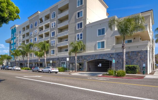 1 bed, 1 bath, 977 sqft, $2,695, Unit 108