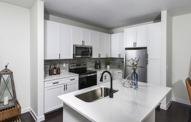 One Bedroom Kitchen