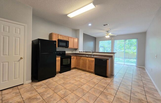 Three Bedroom unfurnished town house (Kissimmee)
