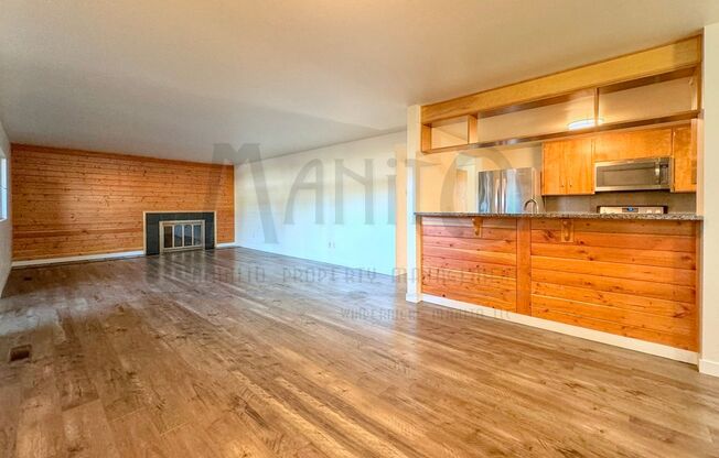 2 beds, 1 bath, 1,202 sqft, $1,700, Unit 2