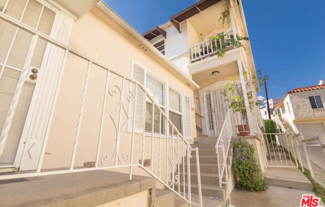 10773 MASSACHUSETTS AVE