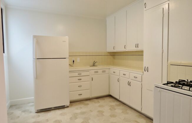 1 bed, 1 bath, $2,850