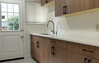 4215-4221 SW Seattle St