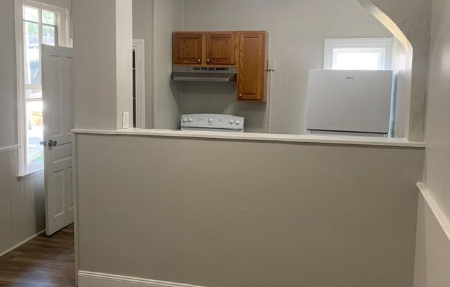 1 bed, 1 bath, $895