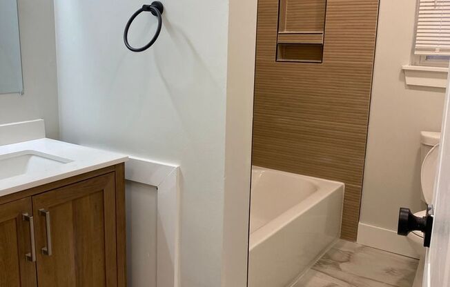 1 bed, 1 bath, $1,725, Unit 409