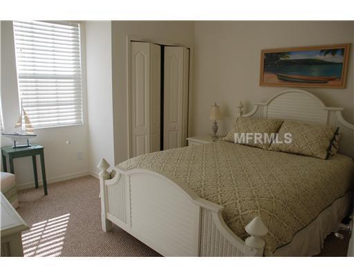 3 beds, 2.5 baths, 2,120 sqft, $3,000