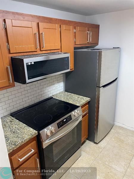 301 SW 135 AVE