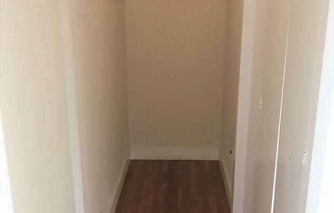 1 bed, 1 bath, 547 sqft, $3,300, Unit 09