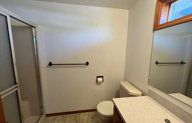 2 beds, 2 baths, $1,695