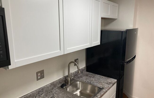 1 bed, 1 bath, 650 sqft, $1,299, Unit 9A