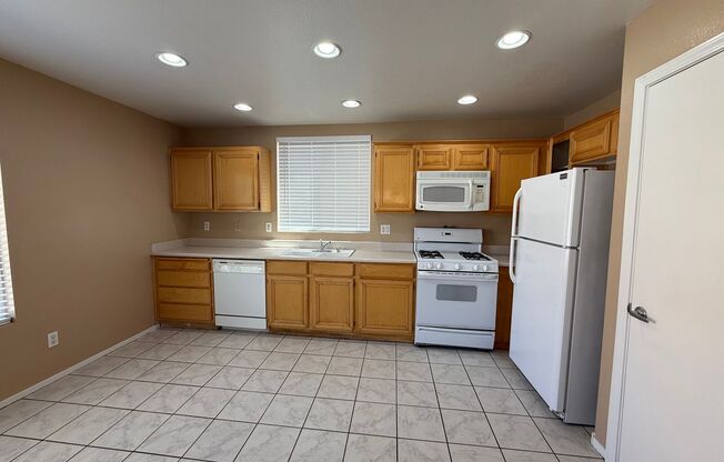 COMING SOON 4 BED 3 BATH OPEN FLOOR PLAN!
